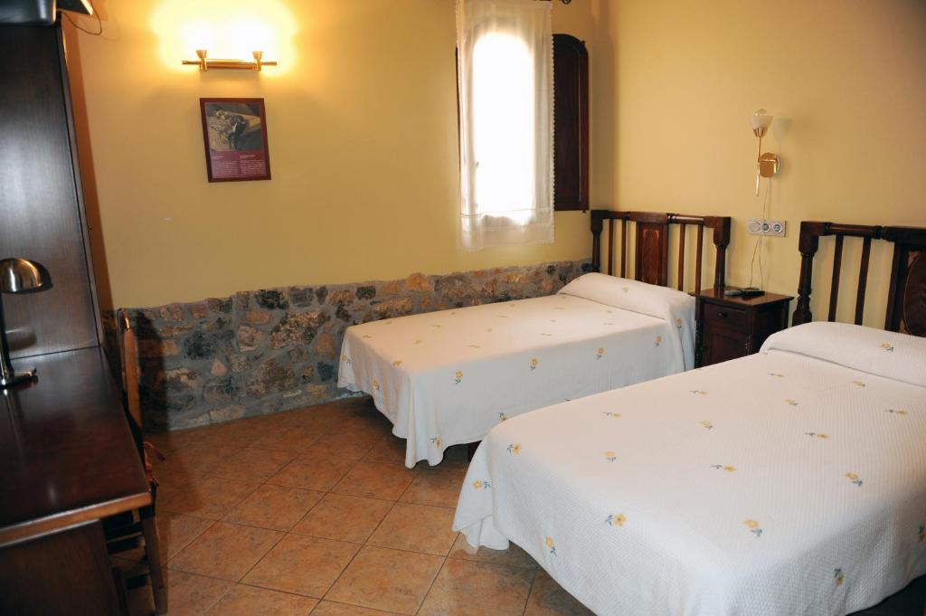 Hotel Restaurante Verdia Sueras Zimmer foto